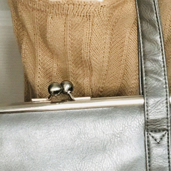 Large Gray/Pewter Metal Framed Purse - Picture 3 of 4